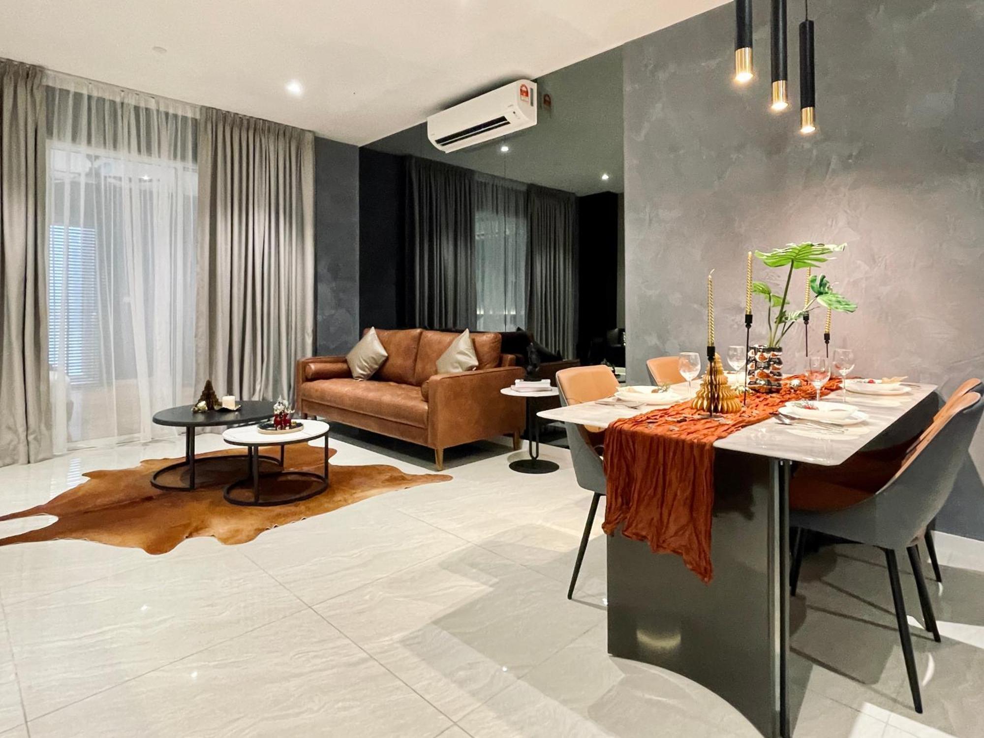 Pangsapuri Designer Quill By Hausome *